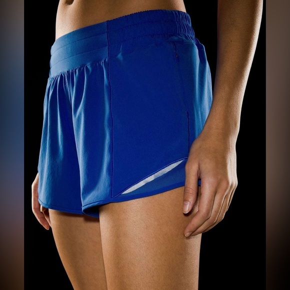 C - Lululemon Hotty Hot Low-Rise Lined Short 4"
Blazer Blue Tone - Picture 4 of 7